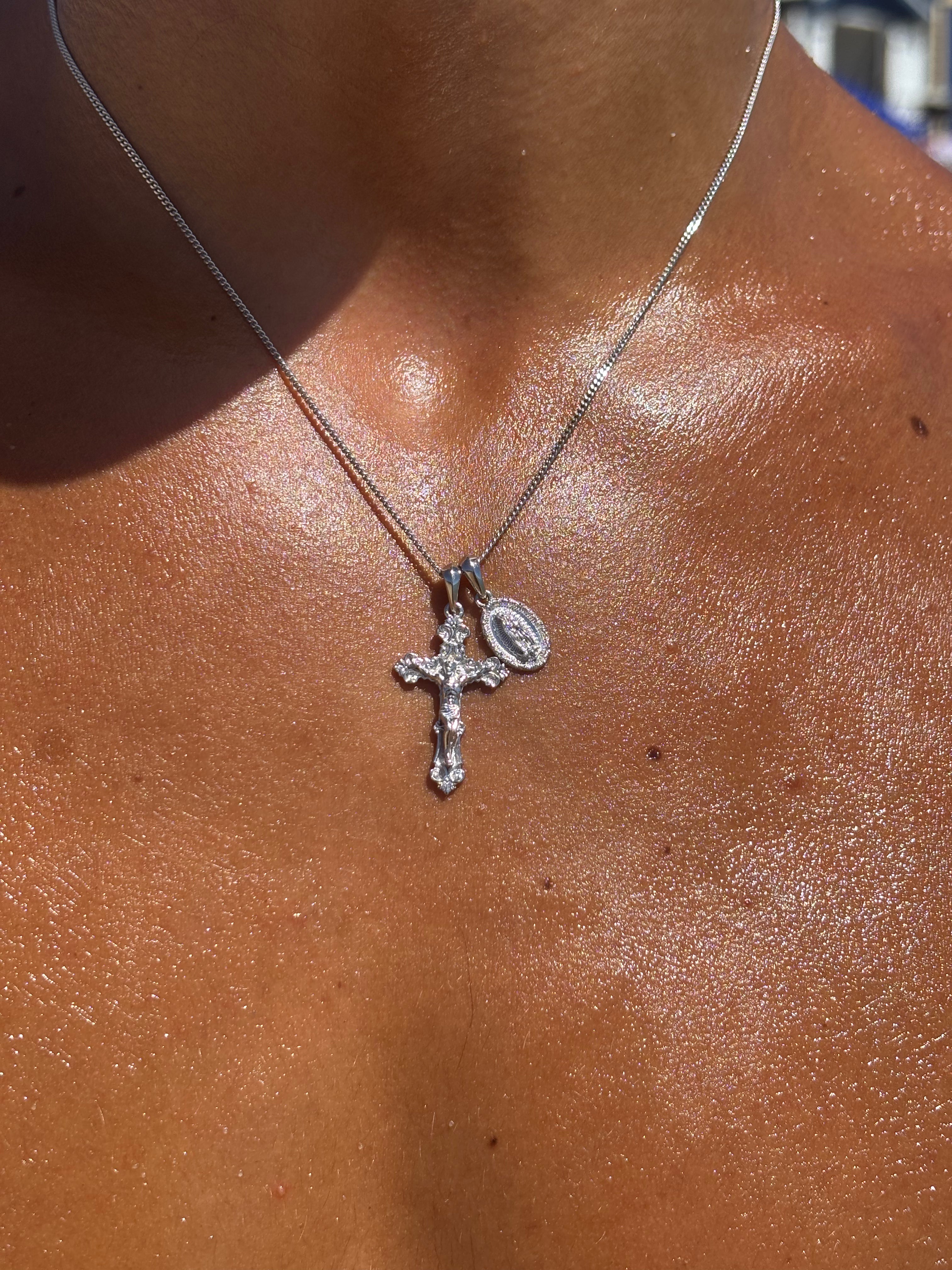 Motif crucifix x Mini Guadalupe pendant stack - Silver