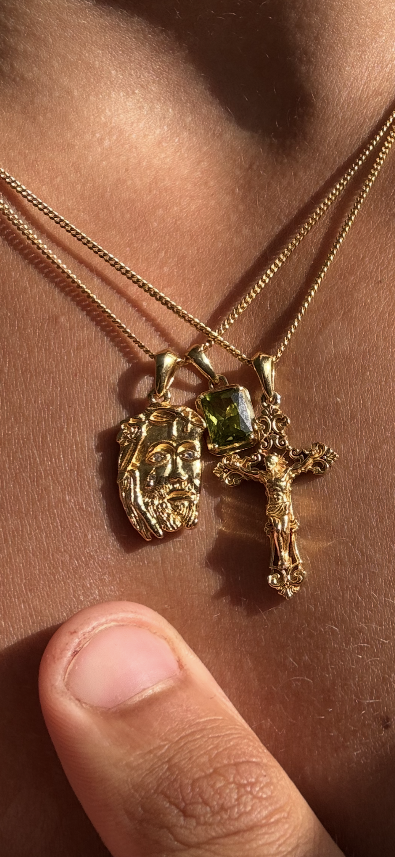 The Tearing Jesus Piece - Gold
