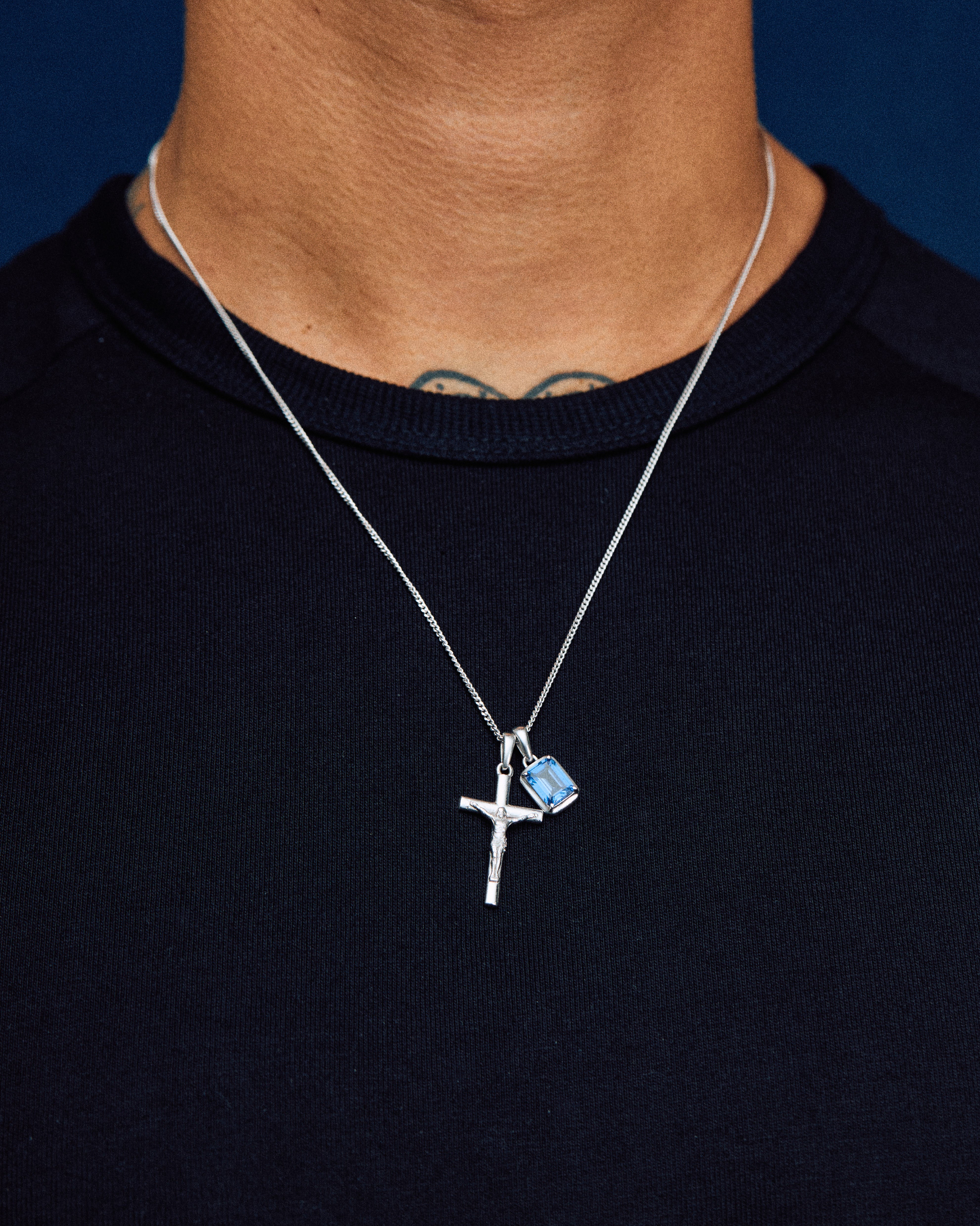 The Crucifix x Sapphire Stone - Silver