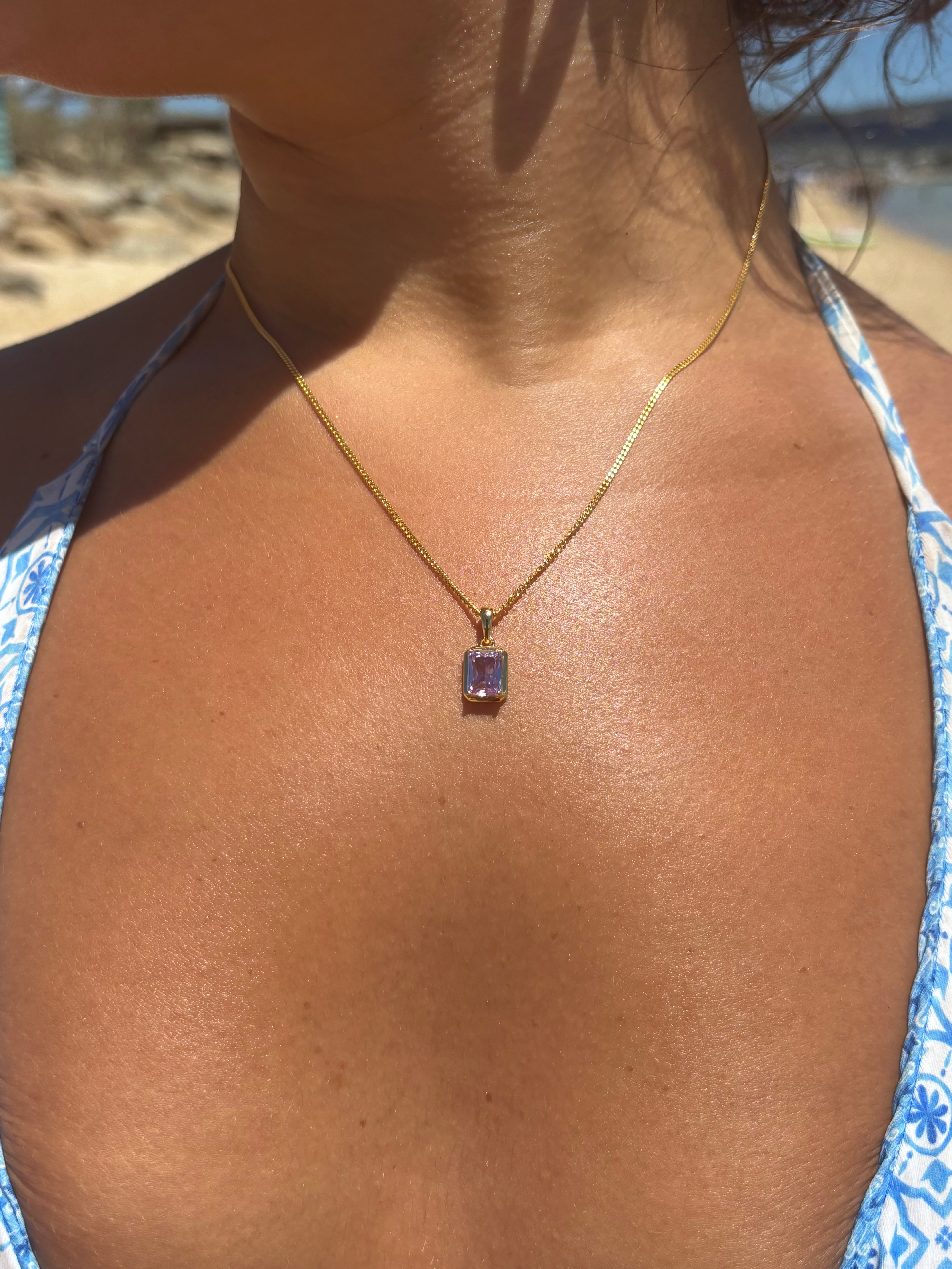 The Lavender stone chain - Gold