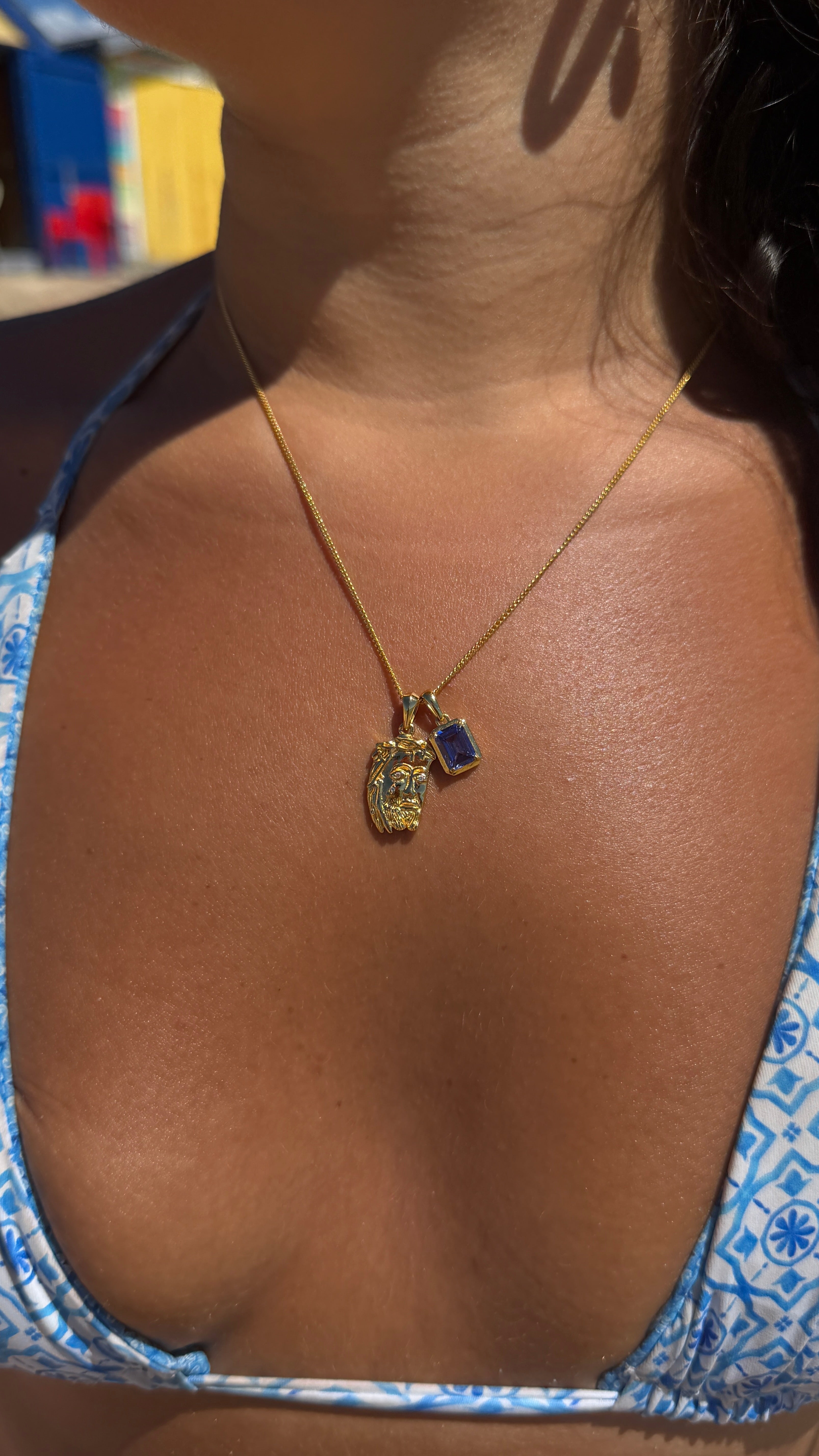 Tearing Jesus Piece x Sapphire stone stack - Gold