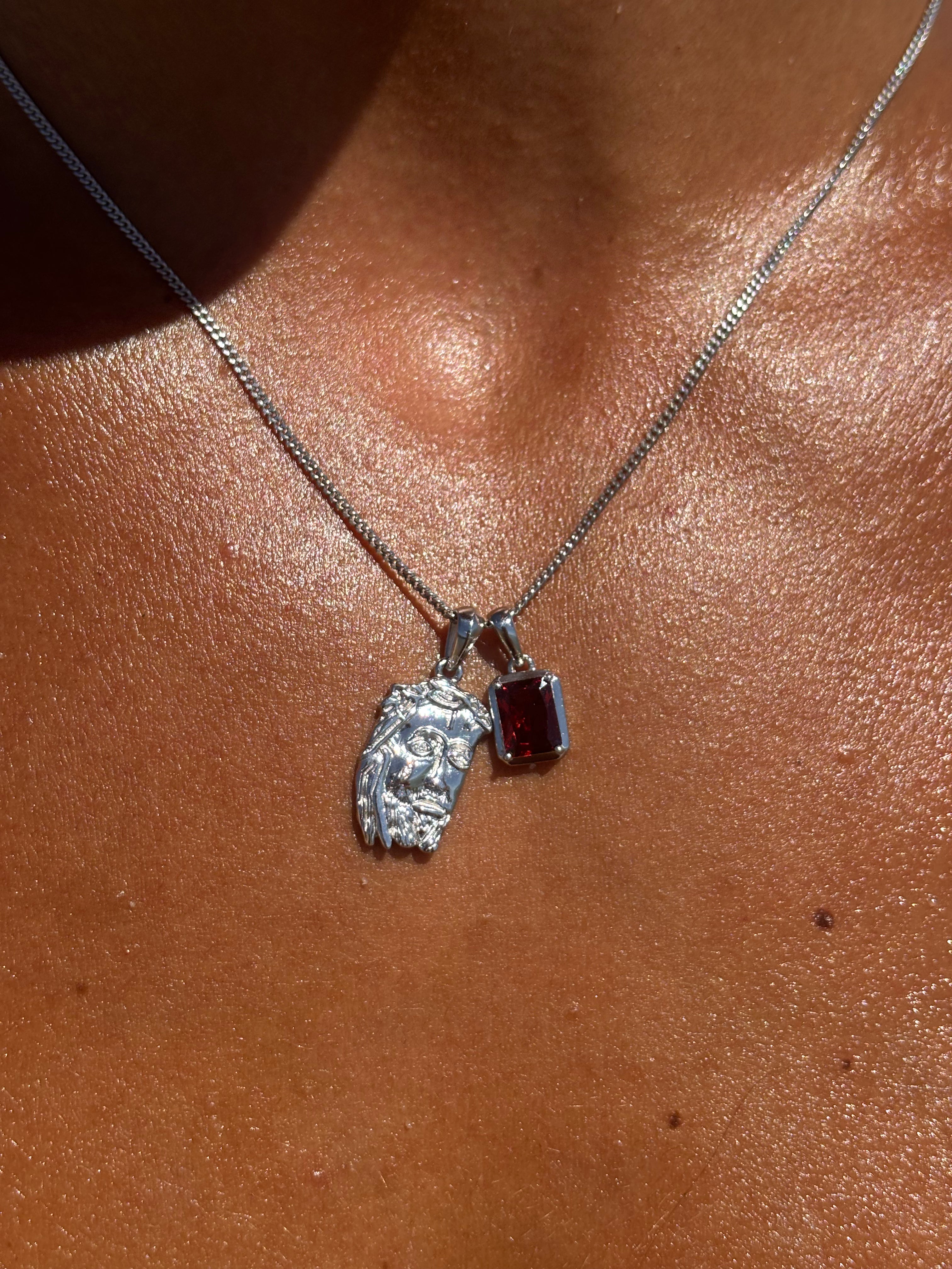 Tearing Jesus Piece x Lisbon red stone stack - Silver