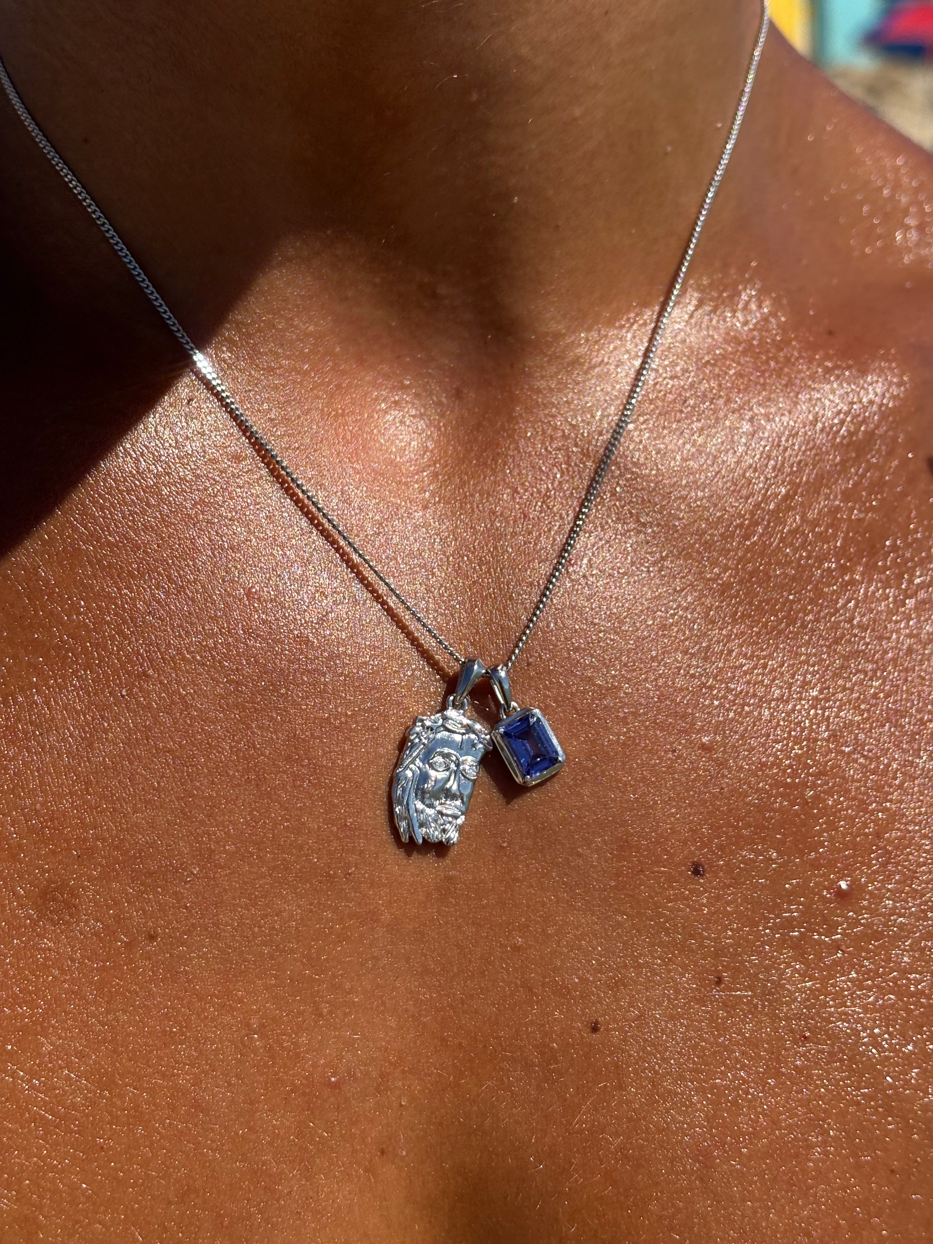 Tearing Jesus Piece x Sapphire stone stack - Silver (Pre order)