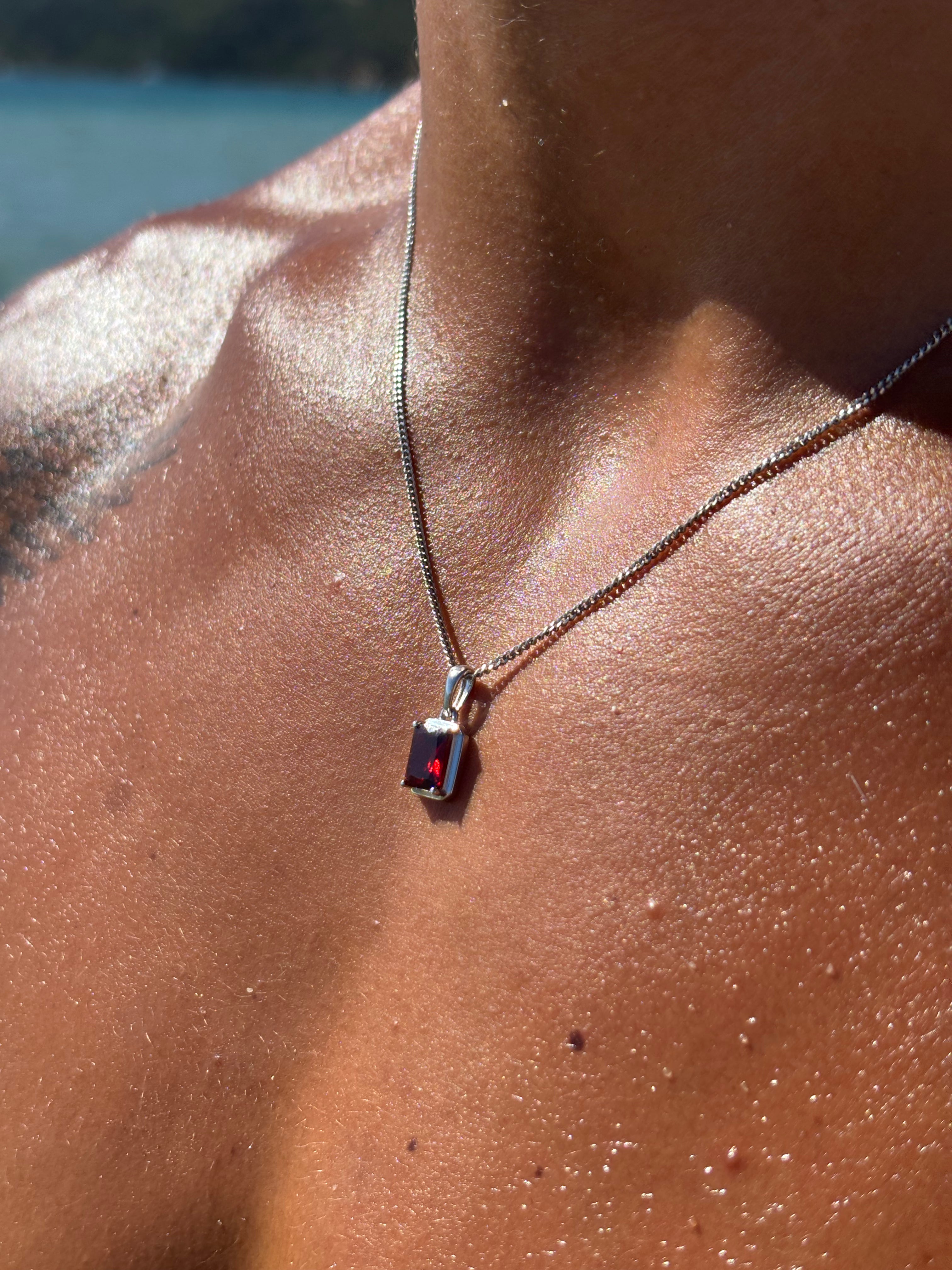 Lisbon red stone chain - Silver
