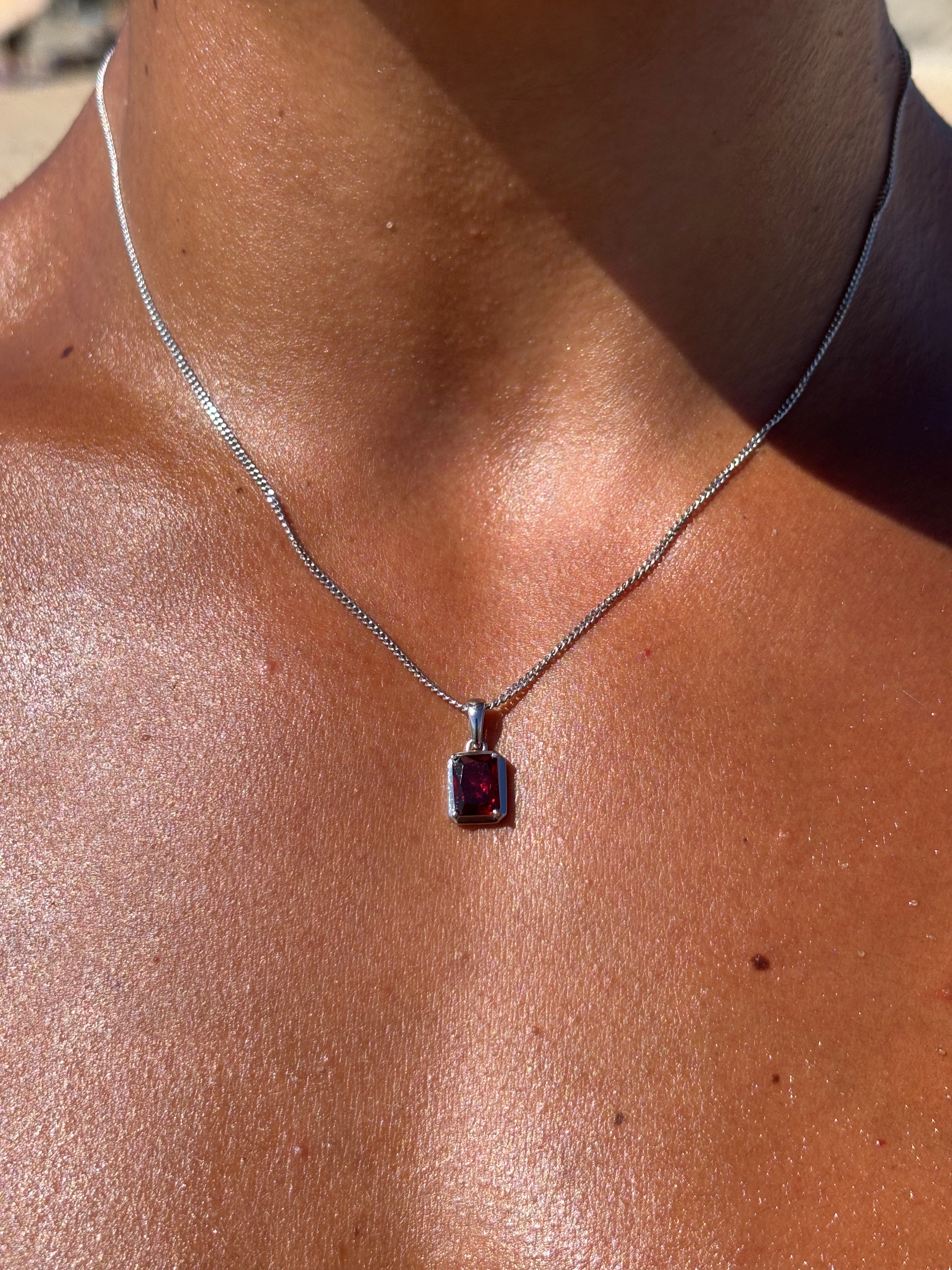 Lisbon red stone chain - Silver