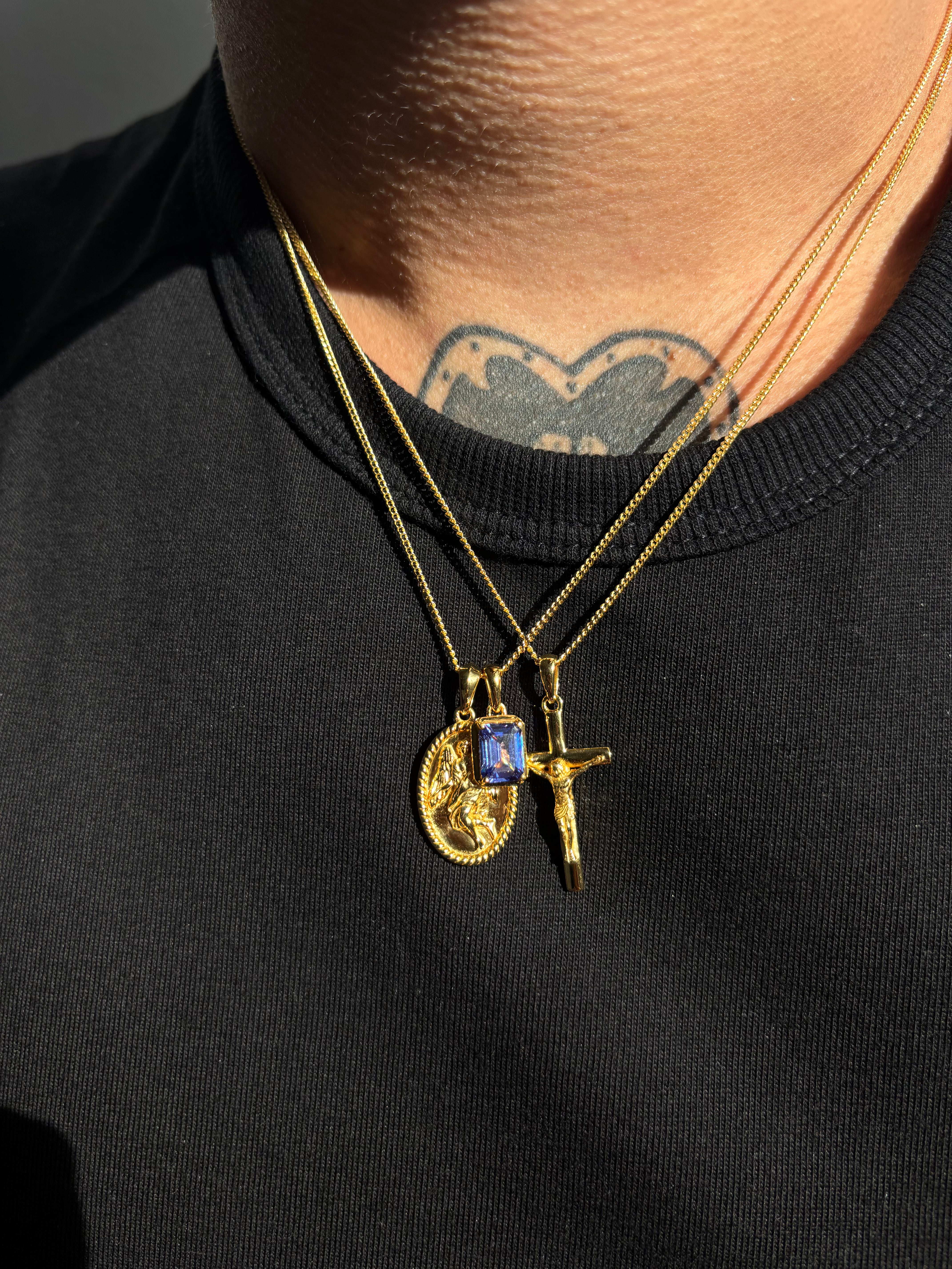 The Guardian X Sapphire Stone - Gold